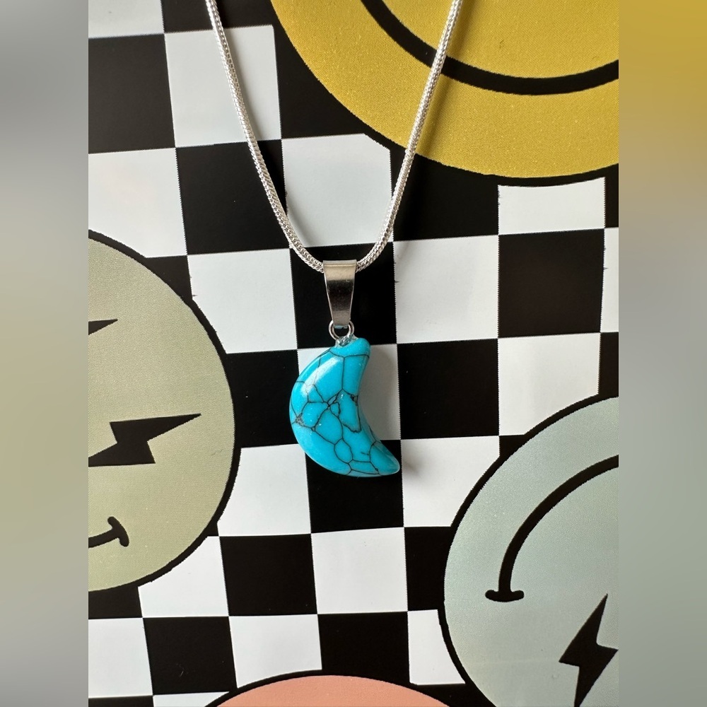 New Turquoise Moon Shaped Pendant w/a 1mm Silver Chain